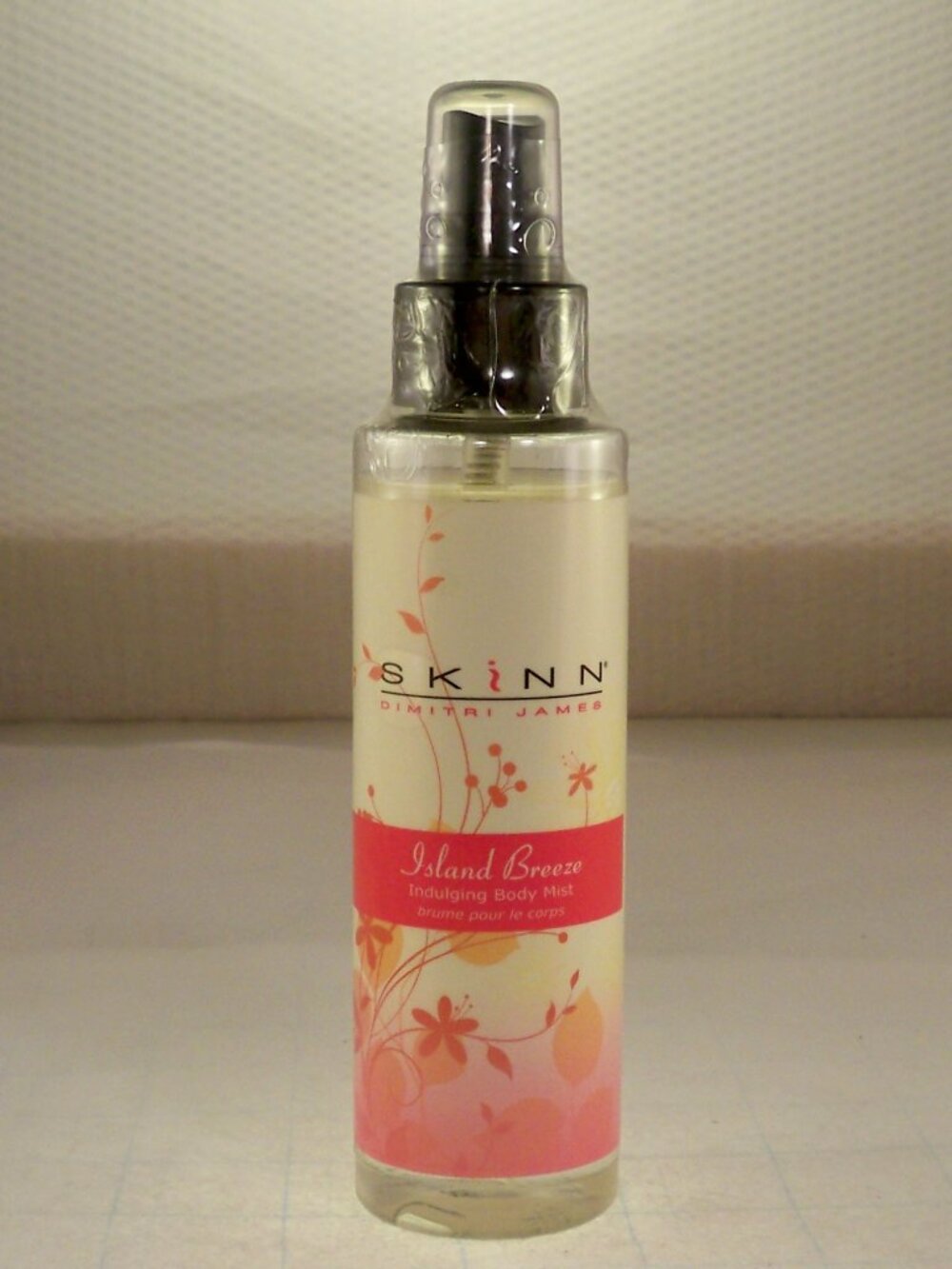 SKINN Island Breeze Indulging Body Mist 125ml e 4.2oz